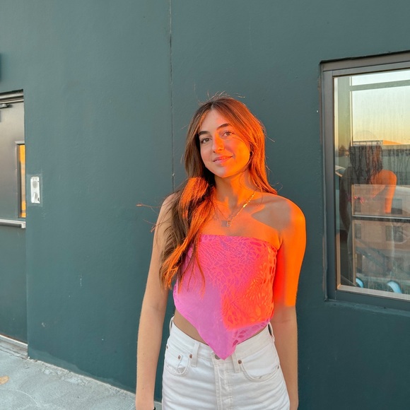 Pink Isabelle’s cabinet cheetah scarf top - Picture 2 of 2